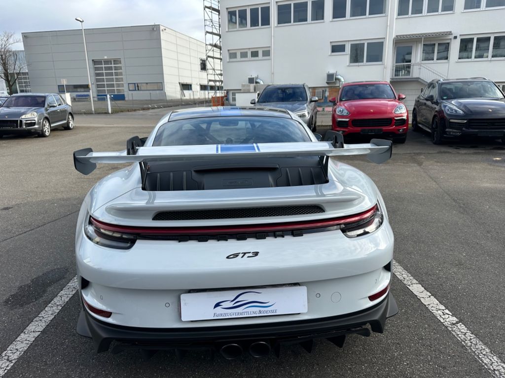 Porsche 992 2023
