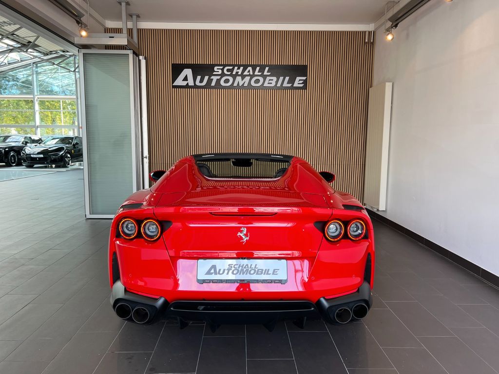 Ferrari 812 2023