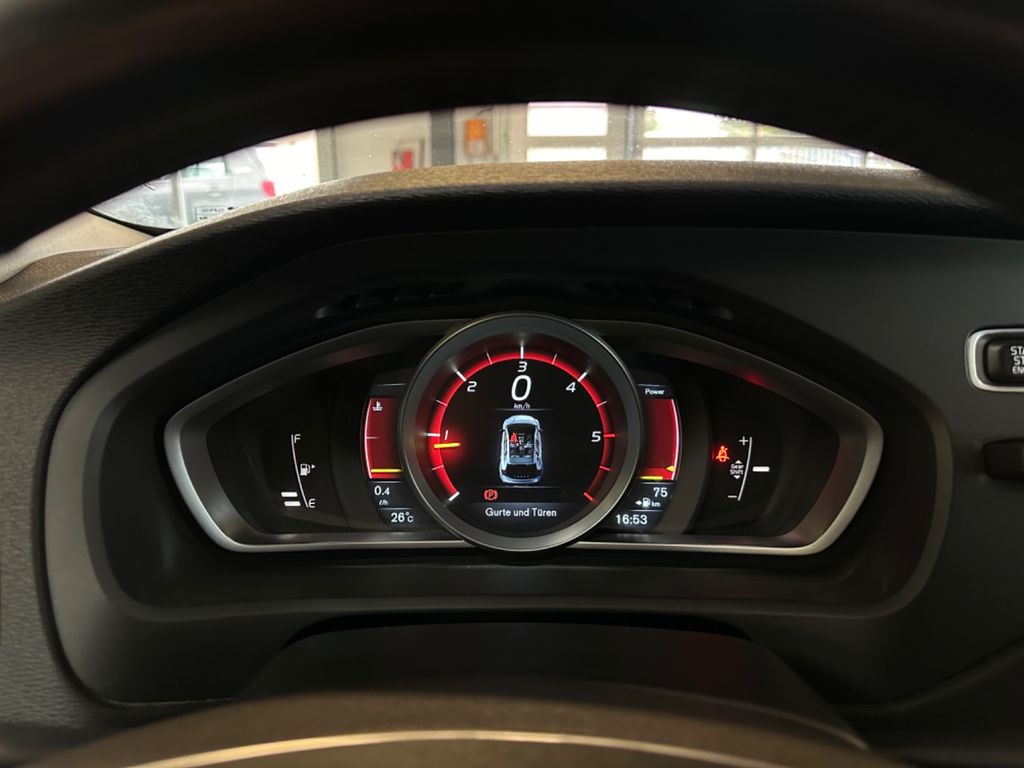 Volvo V40 Cross Country 2015