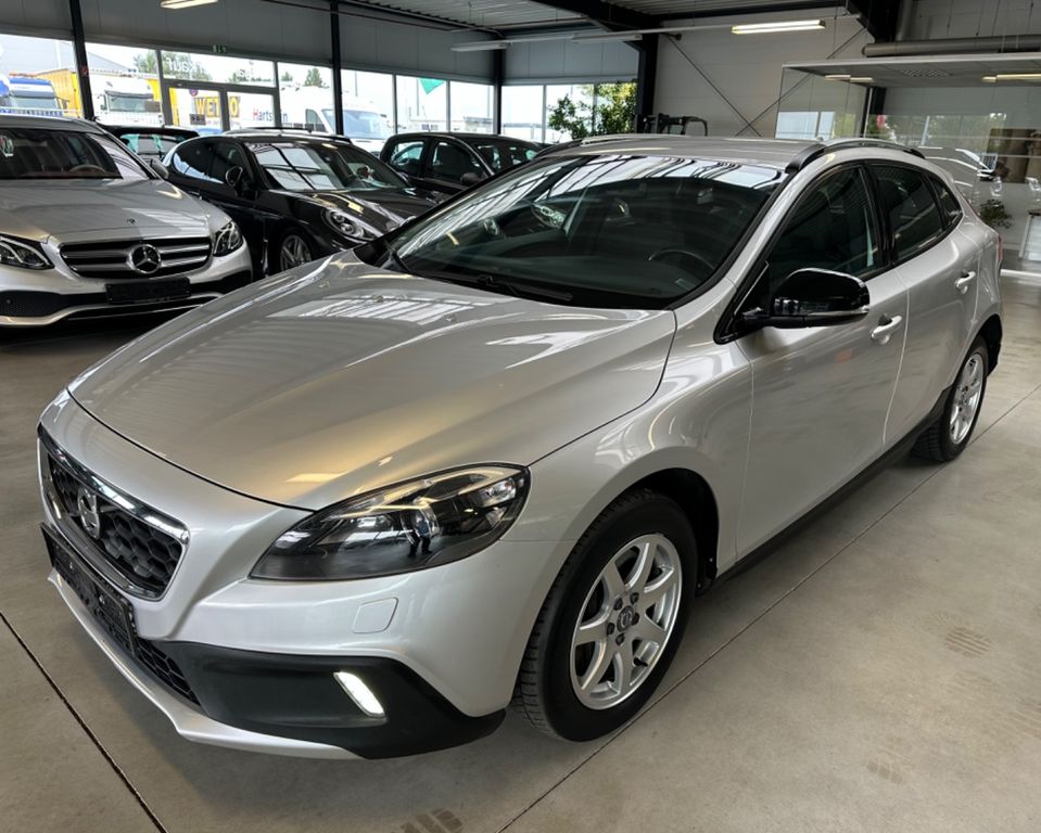 Volvo V40 Cross Country 2015