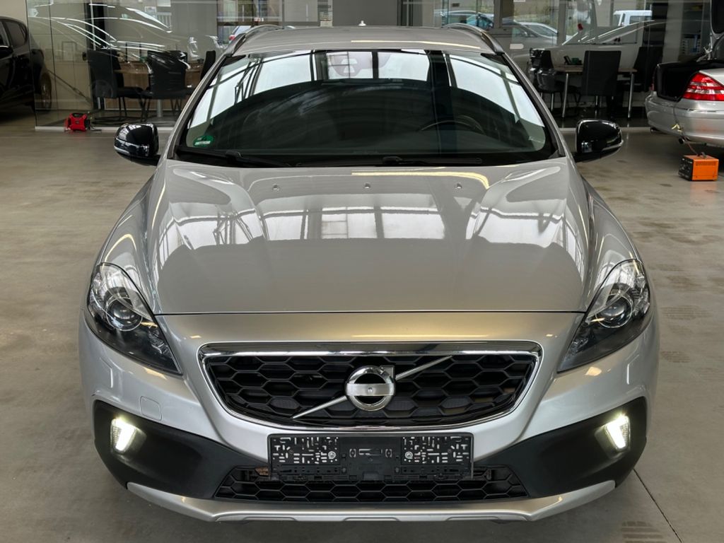 Volvo V40 Cross Country 2015