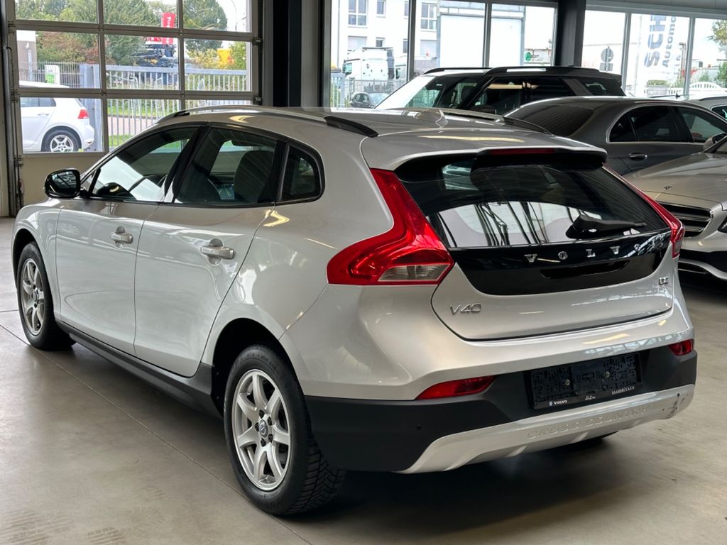 Volvo V40 Cross Country 2015