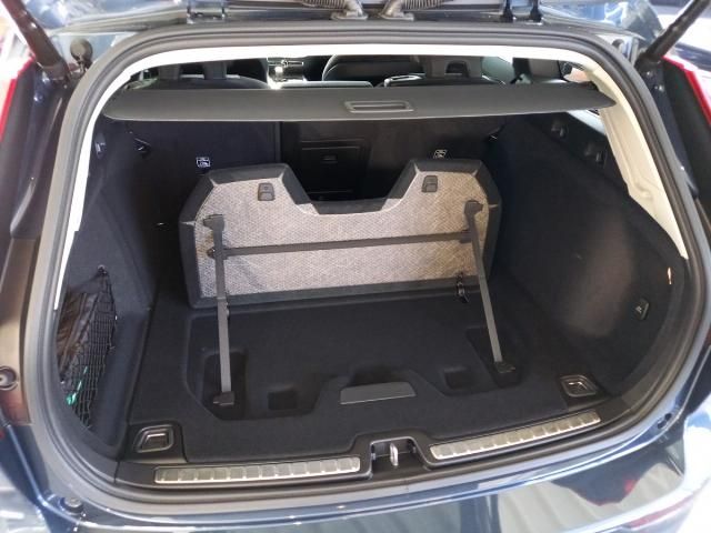 Volvo V60 2024