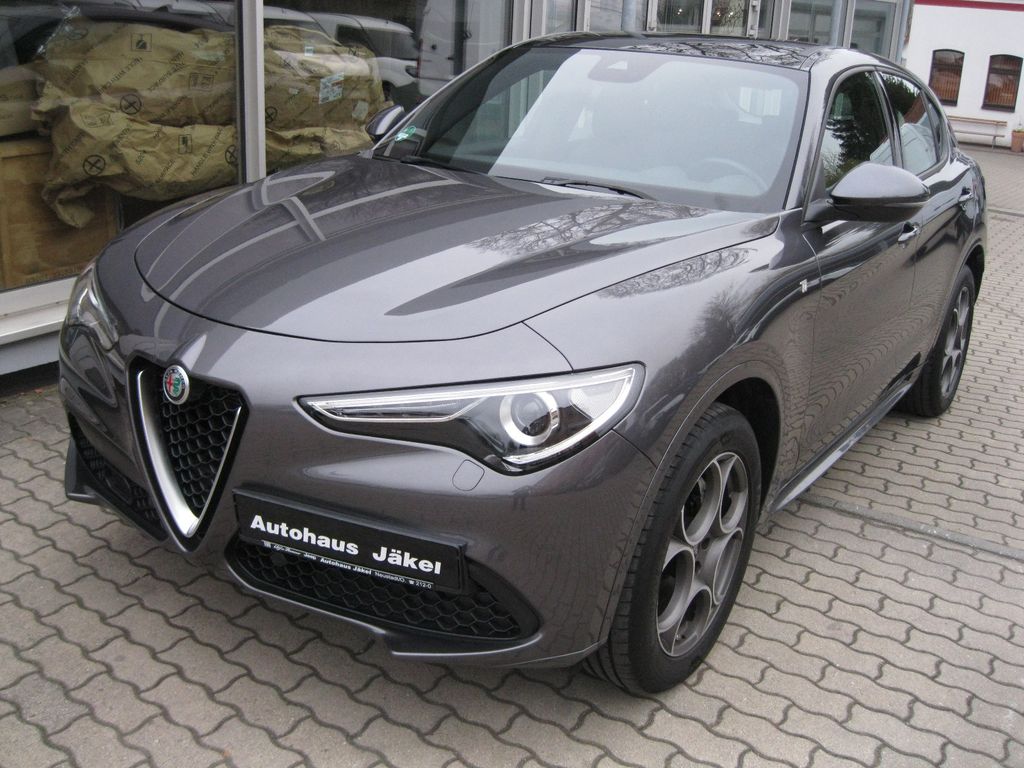 Alfa Romeo Stelvio 2023