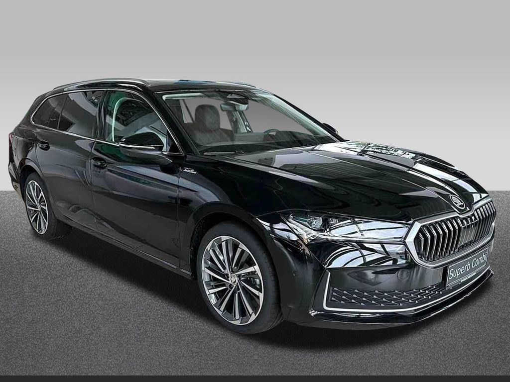 Skoda Superb 2025
