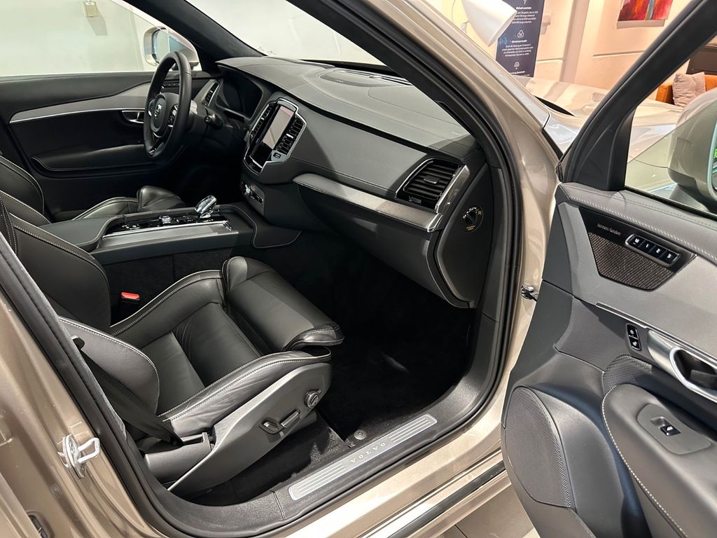 Volvo XC90 2023