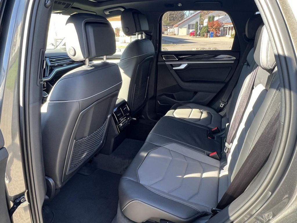 Volkswagen Touareg 2025