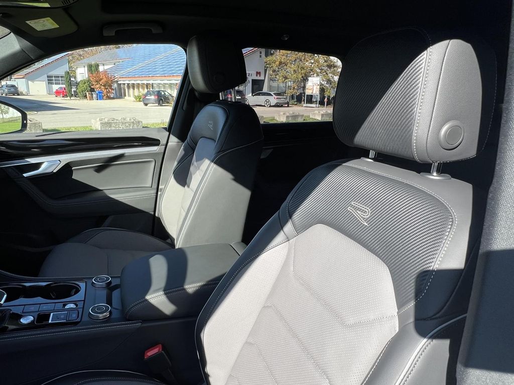 Volkswagen Touareg 2025