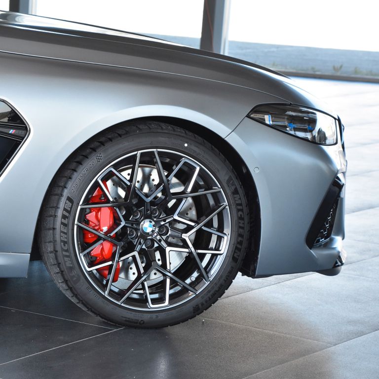 BMW M8 2024