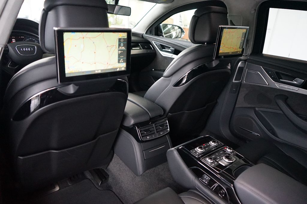 Audi A8 2016