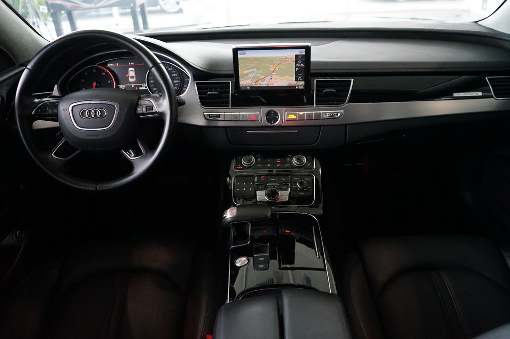 Audi A8 2016