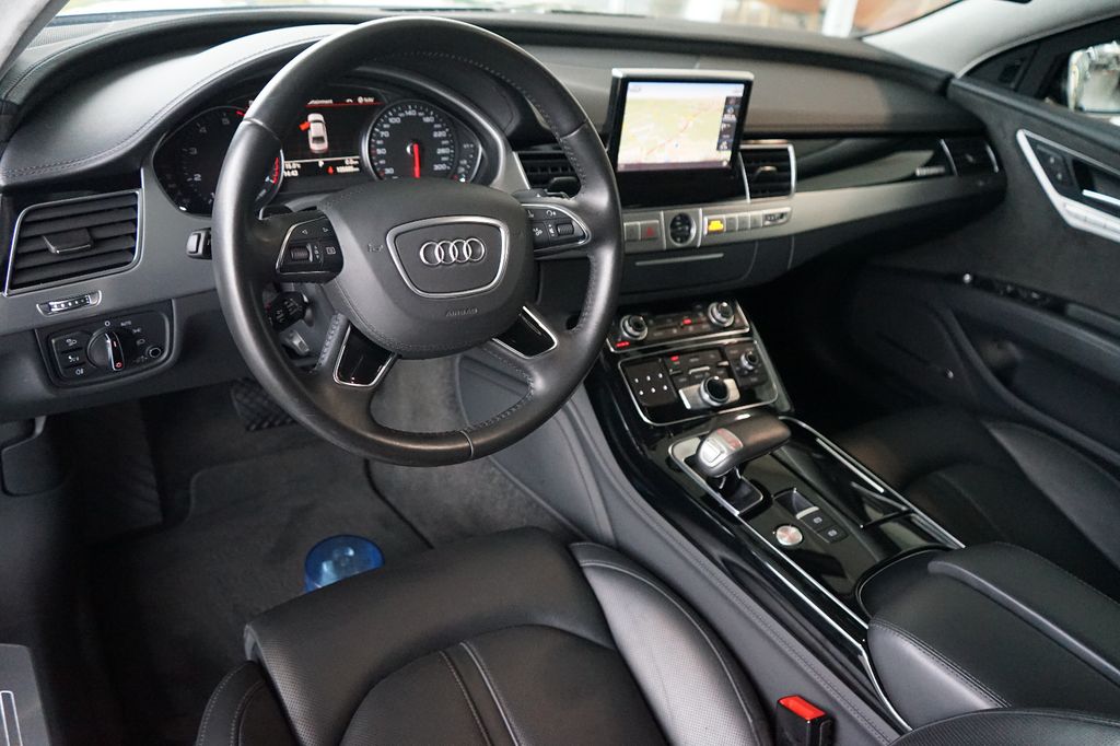 Audi A8 2016