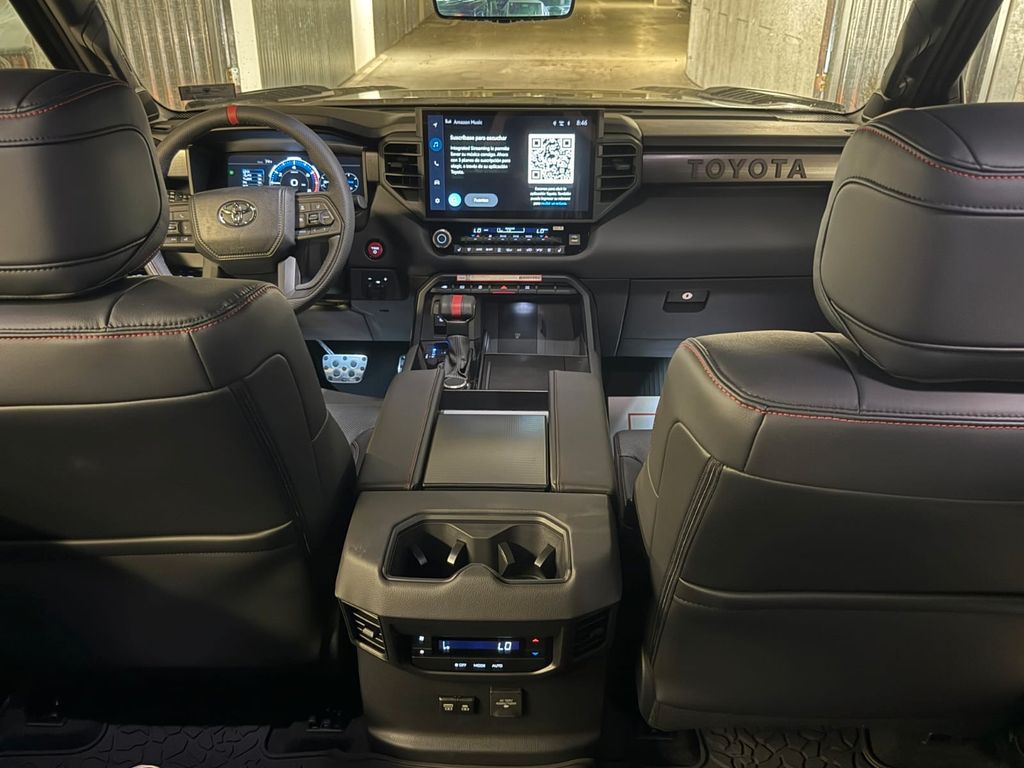 Toyota Sequoia