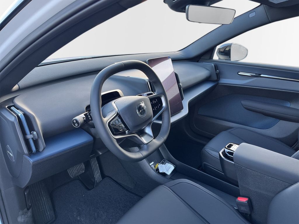 Volvo EX30 2025