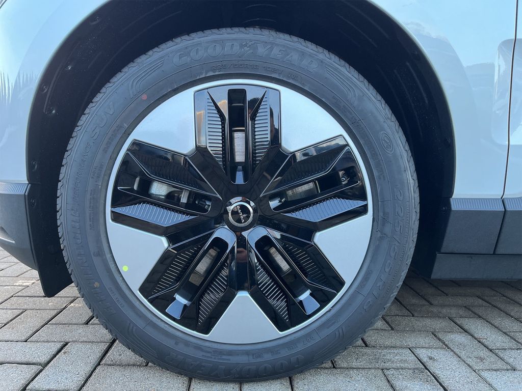 Volvo EX30 2025