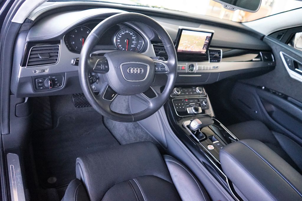 Audi A8 2016
