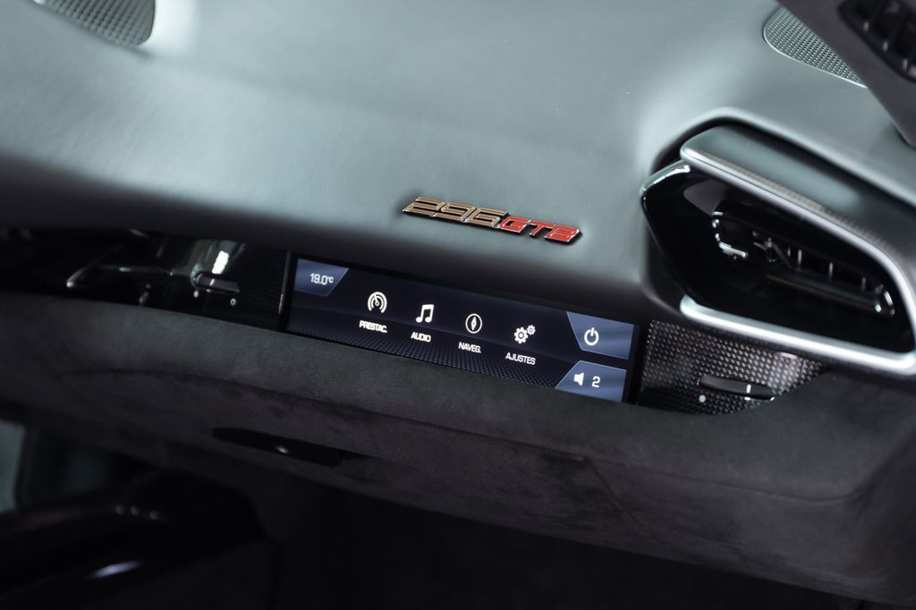 Ferrari 296 GTB 2024