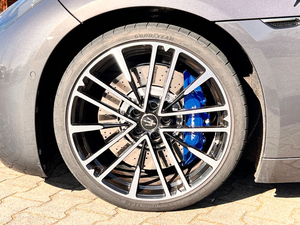 Maserati Granturismo 2023