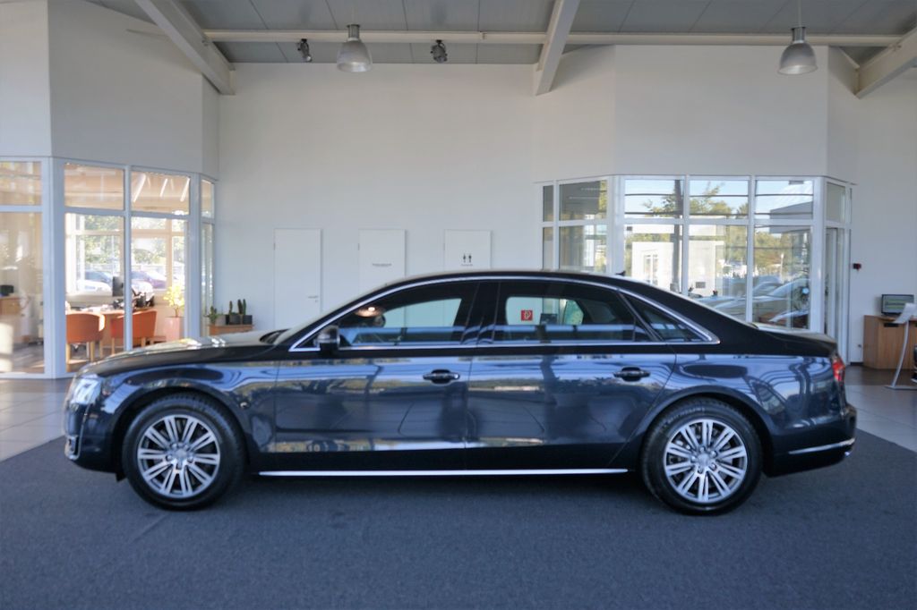 Audi A8 2016