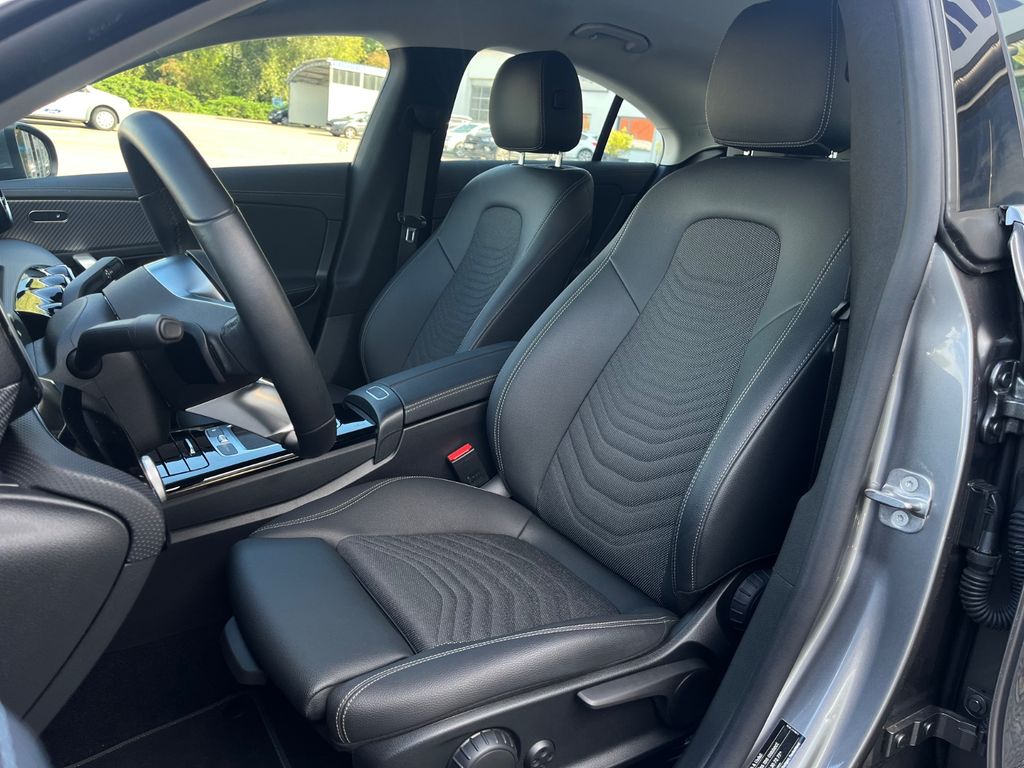 Mercedes-Benz CLA 180 2024