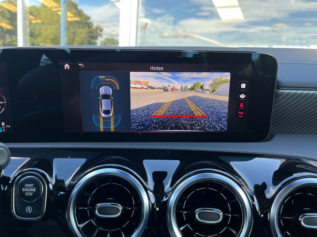 Mercedes-Benz CLA 180 2024