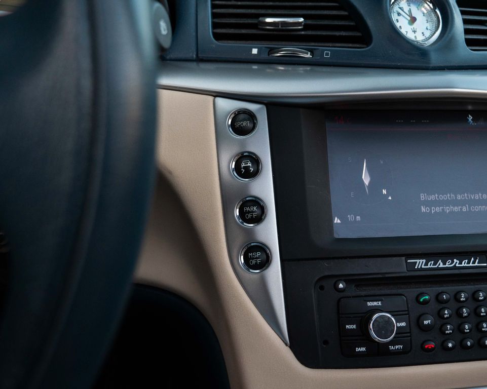 Maserati GranCabrio 2011