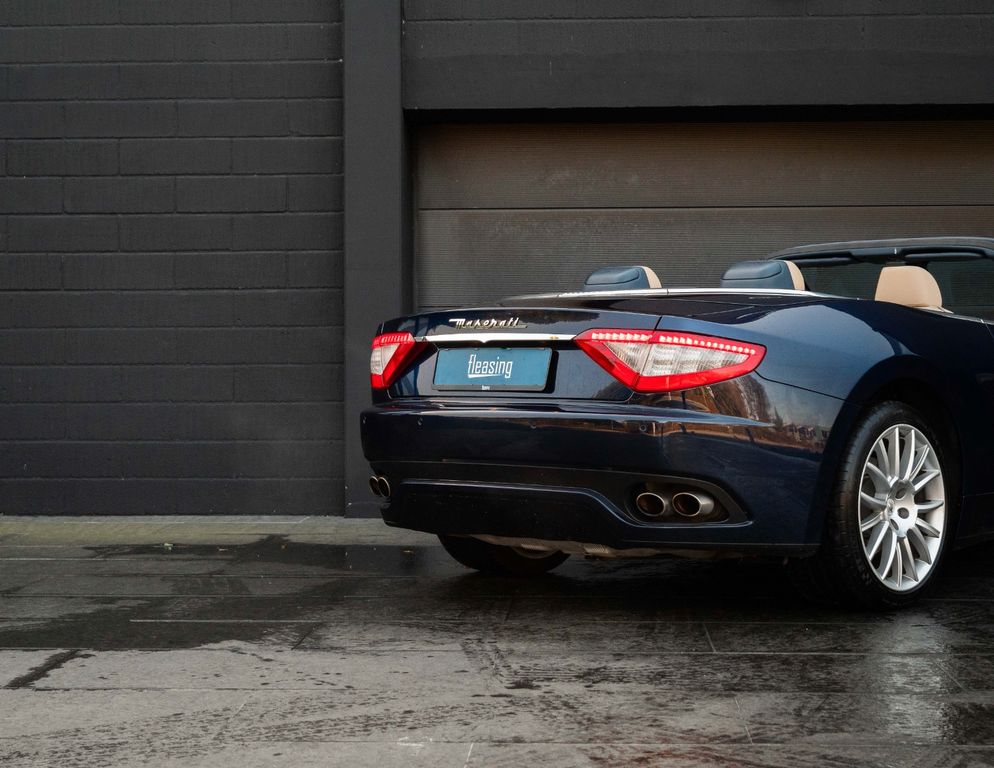 Maserati GranCabrio 2011