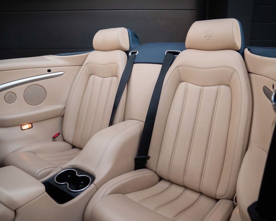 Maserati GranCabrio 2011