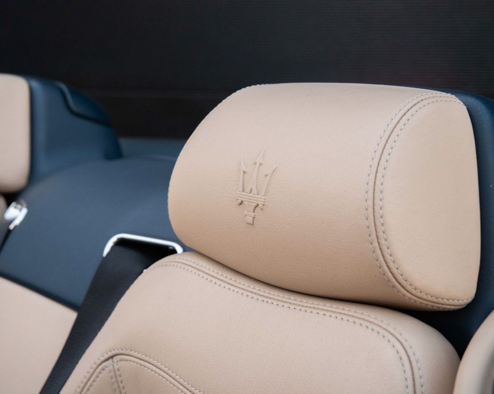 Maserati GranCabrio 2011