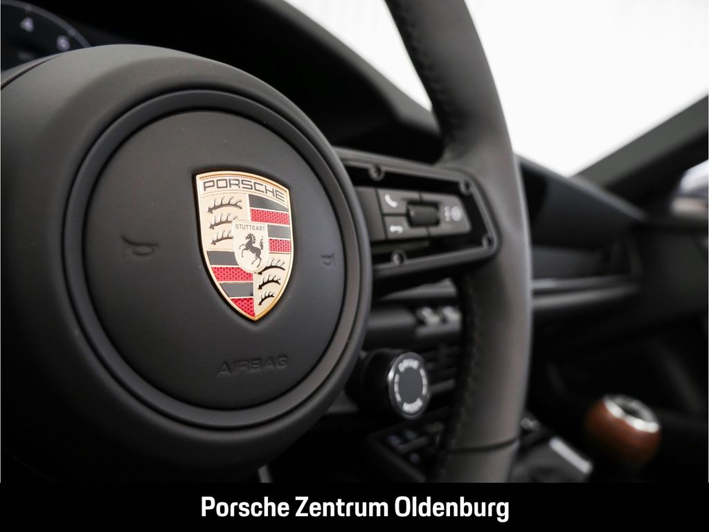 Porsche 992 2025