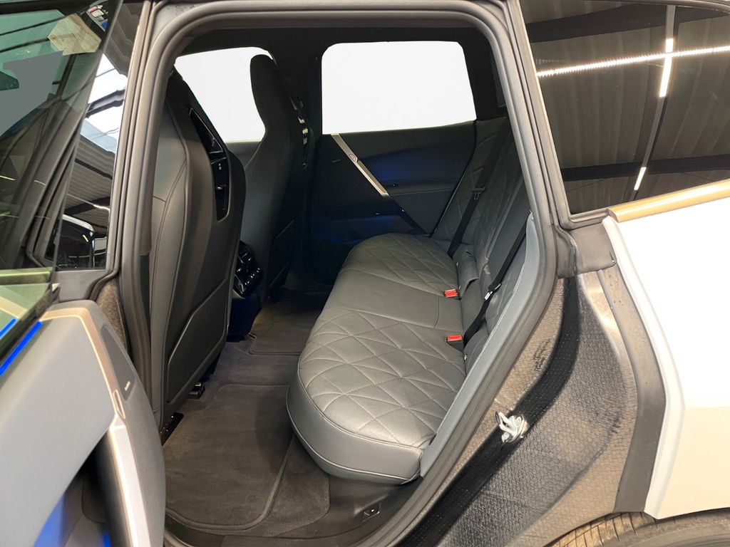 BMW iX 2023