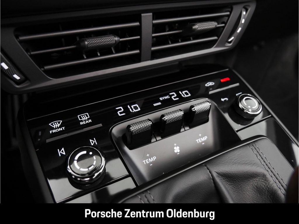 Porsche 992 2025