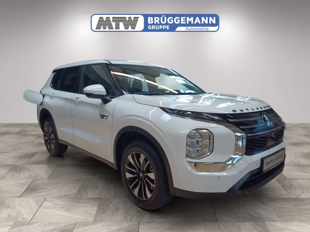 Mitsubishi Plug-in Hybrid Outlander