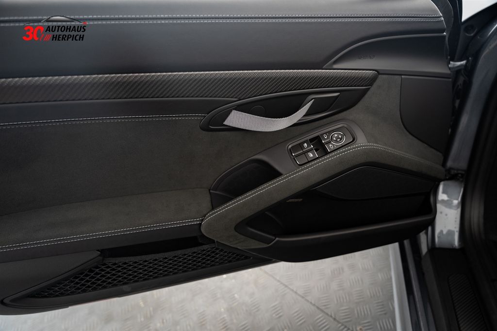 Porsche Boxster 2024