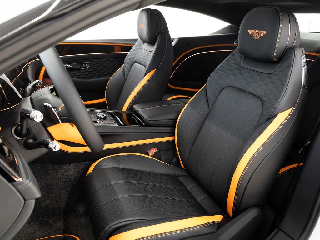 Bentley Continental GT 2025