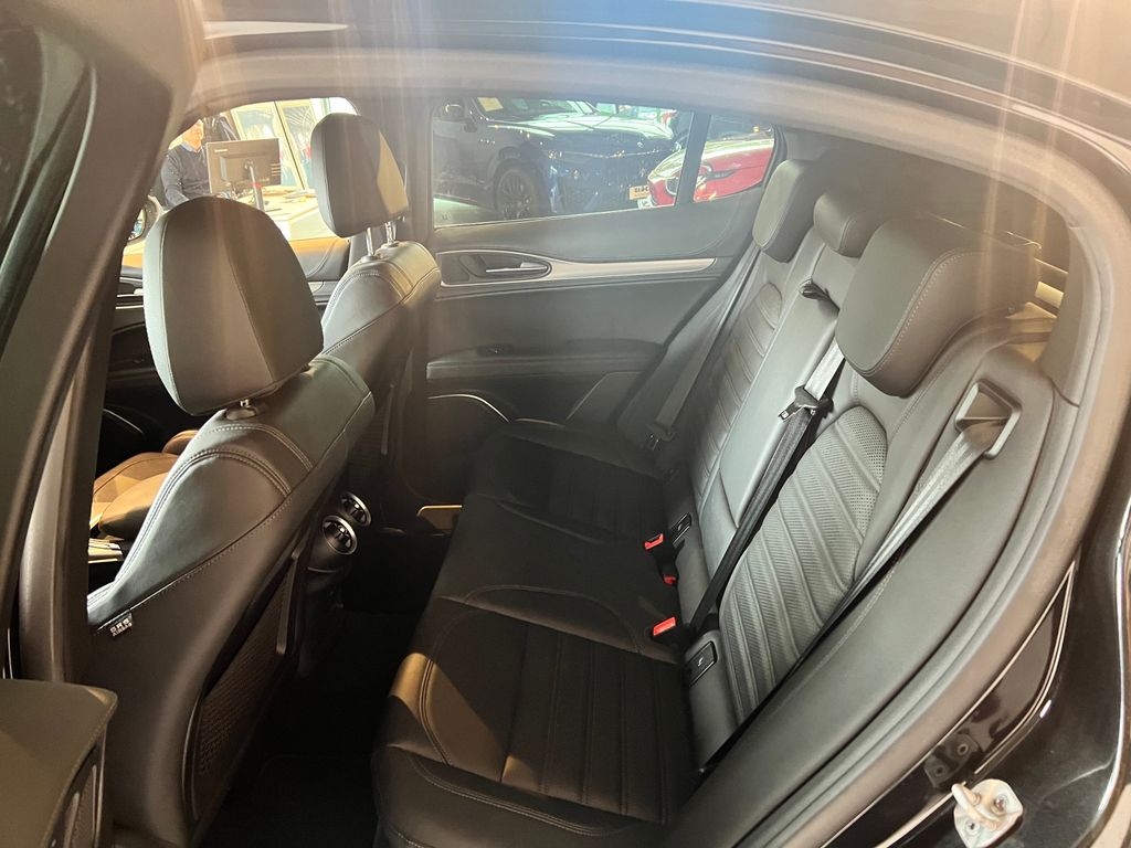 Alfa Romeo Stelvio 2020