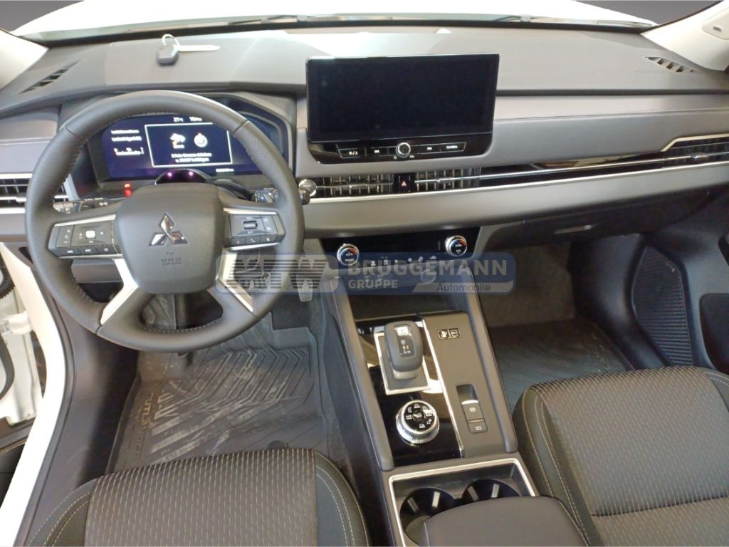 Mitsubishi Plug-in Hybrid Outlander