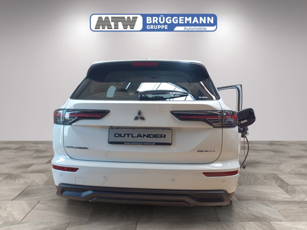 Mitsubishi Plug-in Hybrid Outlander