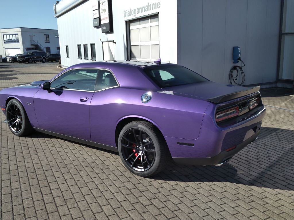 Dodge Challenger