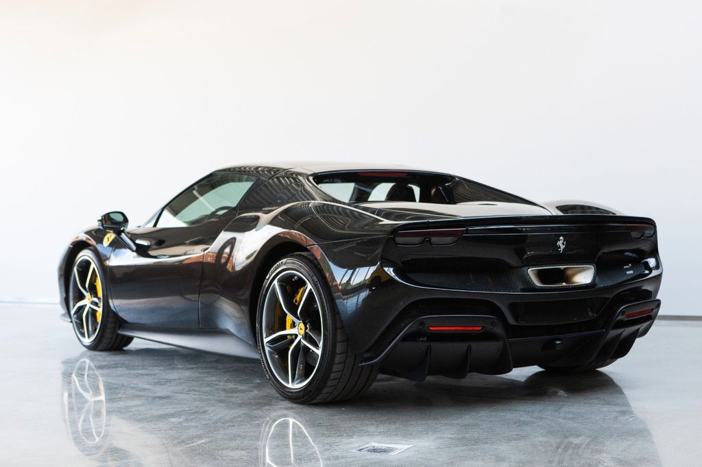 Ferrari 296 GTB 2023