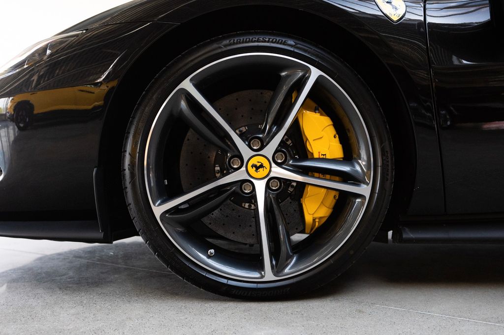 Ferrari 296 GTB 2023