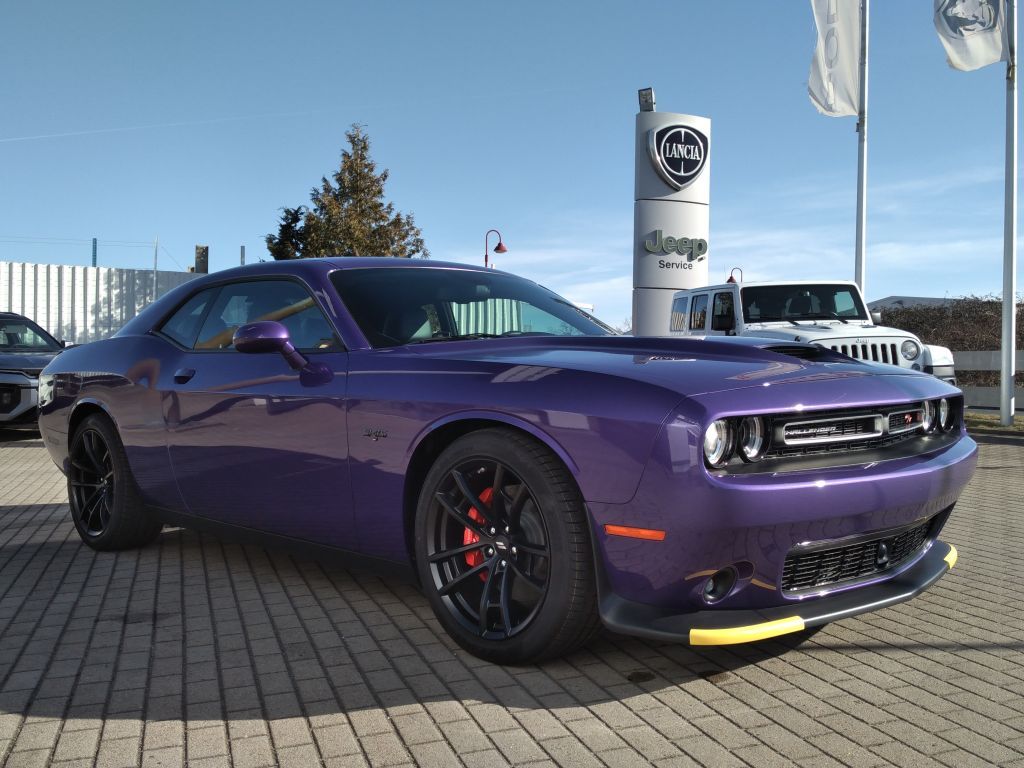 Dodge Challenger