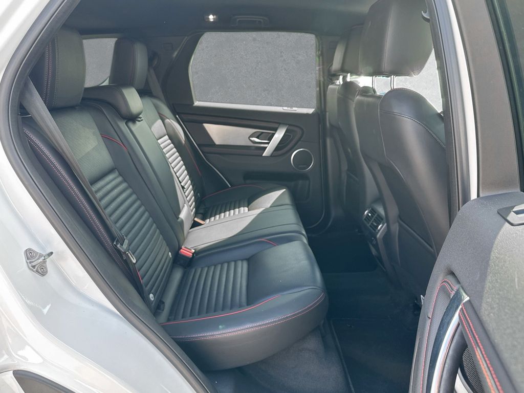 Land Rover Discovery Sport 2023