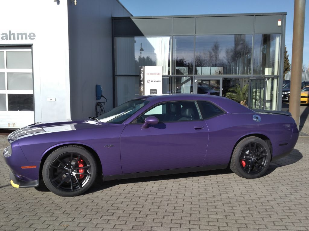 Dodge Challenger