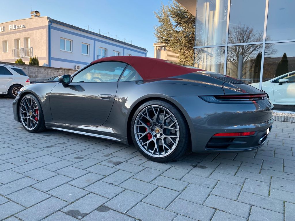 Porsche 992 2020