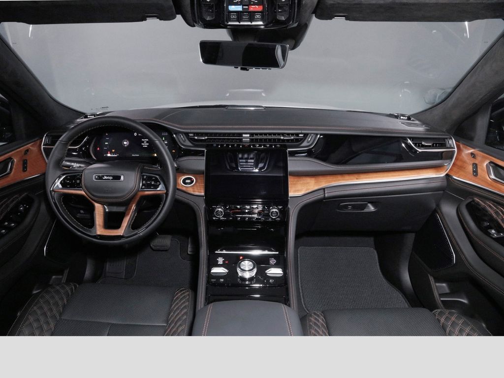 Jeep Grand Cherokee 2025