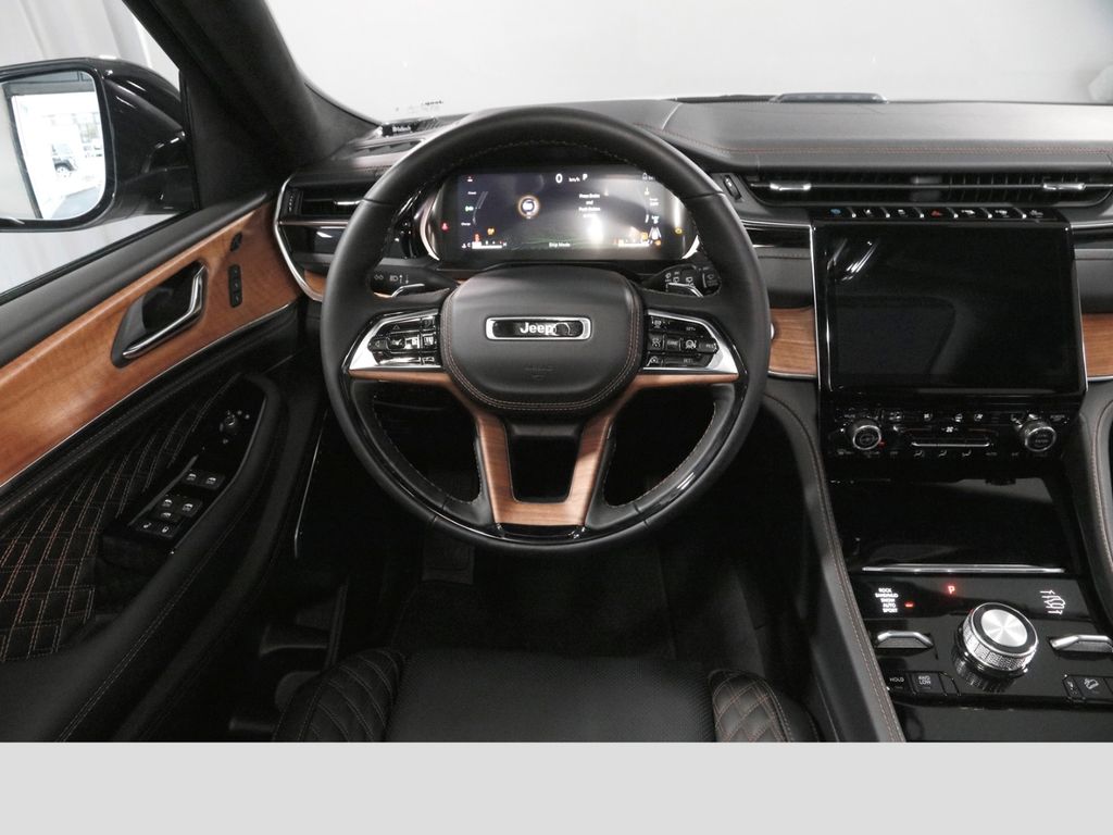 Jeep Grand Cherokee 2025