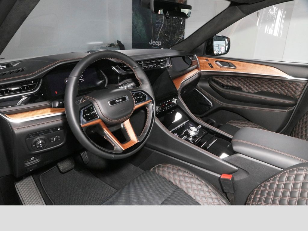 Jeep Grand Cherokee 2025