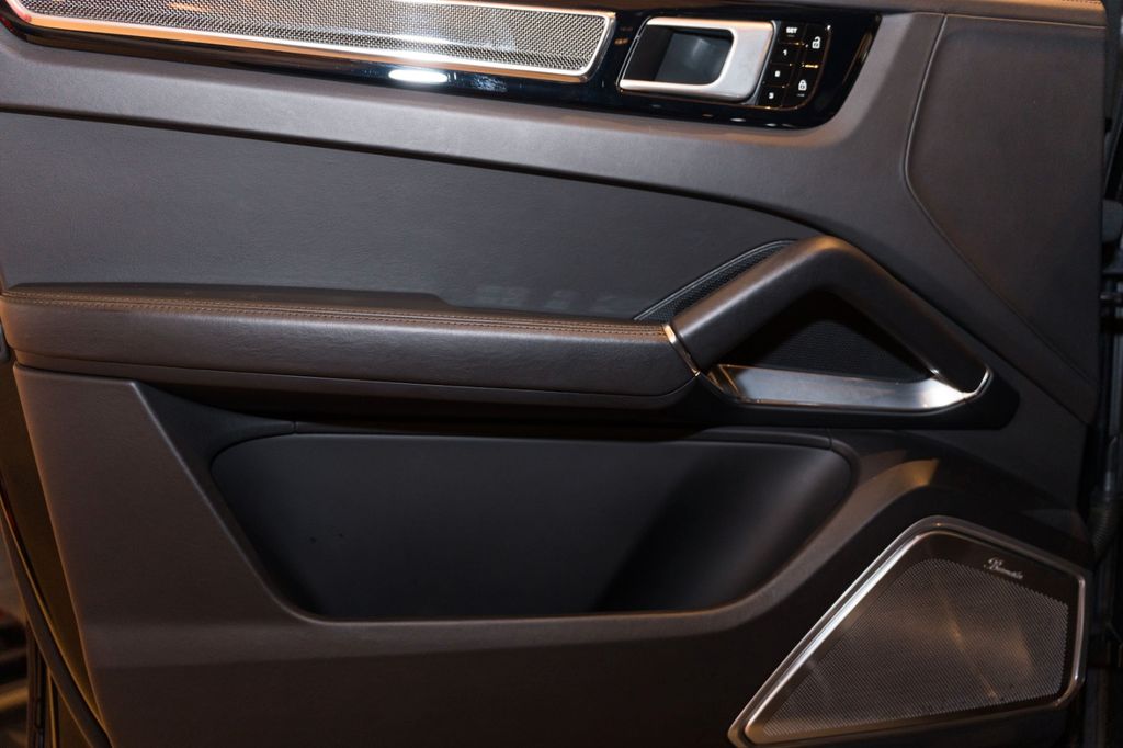 Porsche Cayenne 2020