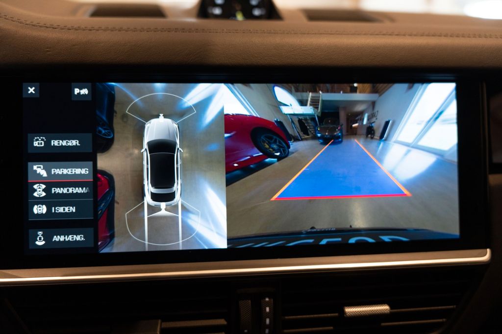 Porsche Cayenne 2020